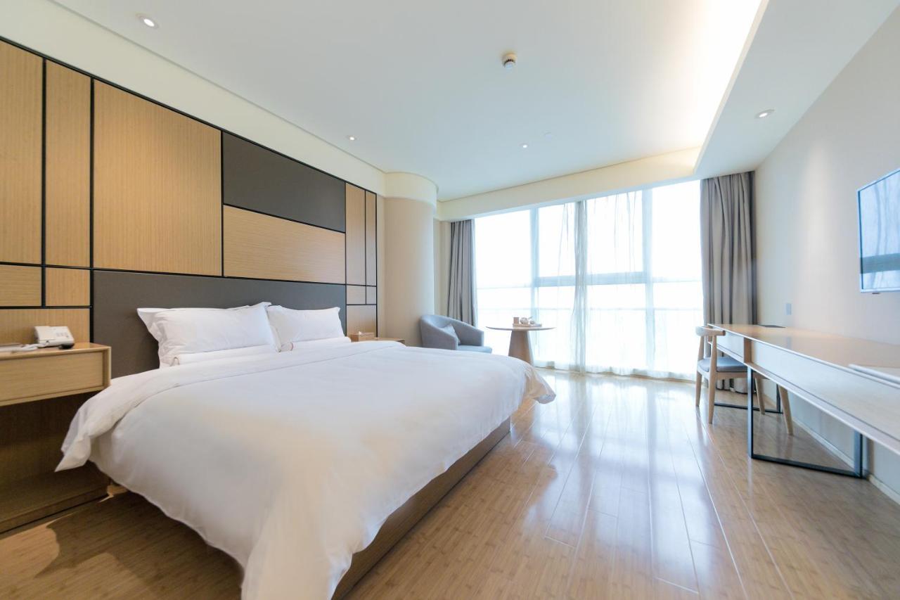 Ji Zhangjiang Hotel 4*